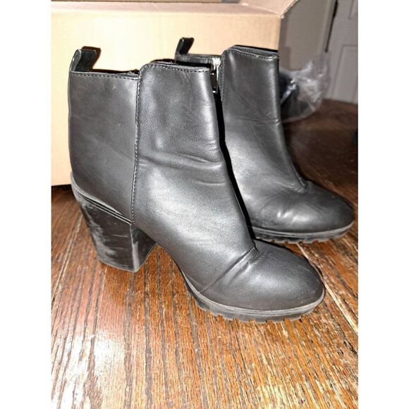 Size 8 Divided by H&M Black Side Zip Heeled Ankle Boot Bootie - Picture 1 of 11